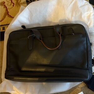 Elegant Black Leather Men's Bag